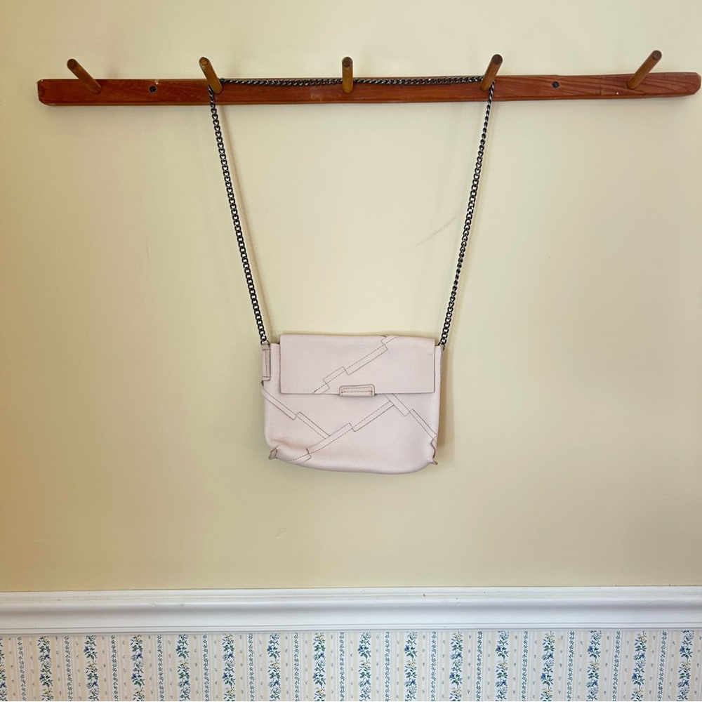 Falor Crossbody Leather Bag